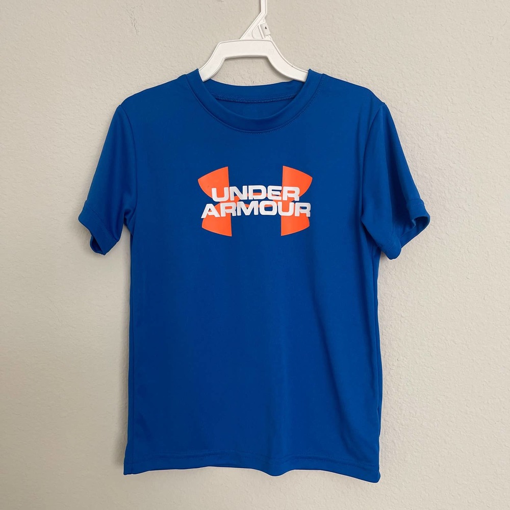 Under Armour Athletic T-shirt Kids Sz 6 barely used